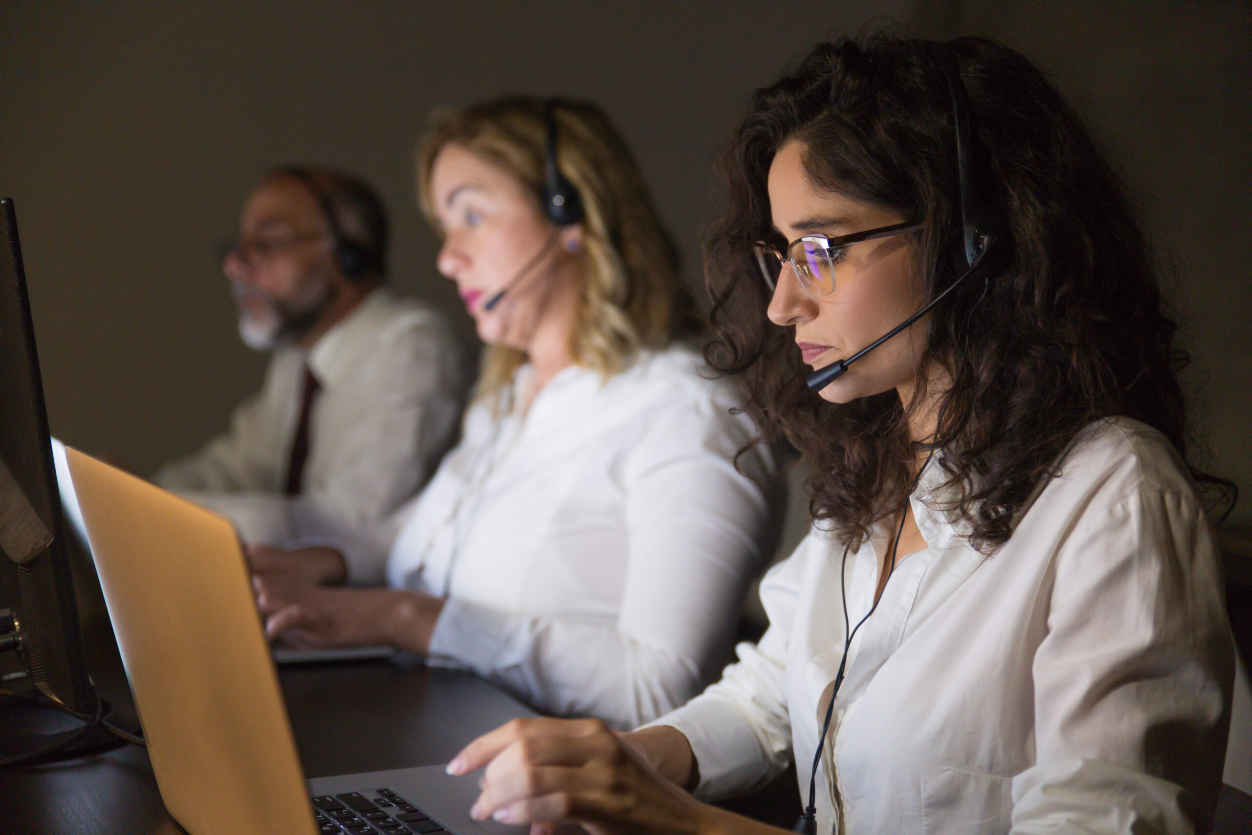 Read more about the article Top 5 Benefits of SaralTech’s 24/7 IT Service